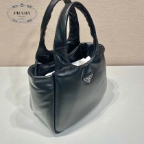 1BG413-01  PRADA普拉達大號羊皮菜籃子