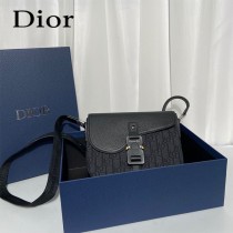 DIOR 迪奧馬鞍信使包以米色和黑色 Oblique 印花