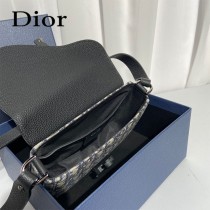 DIOR 迪奧老花馬鞍手拿包 附有肩帶