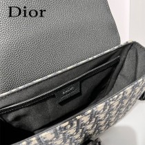 DIOR 迪奧馬鞍信使包以米色和黑色 Oblique 印花