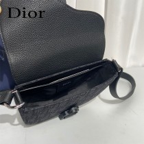 DIOR 迪奧馬鞍手拿包 附有肩帶