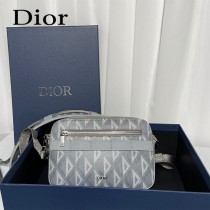 DIOR 迪奧新款Safari 信使包 實用小巧
