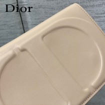 DIOR 迪奧最新款豬鼻子Signature繫列郵差包