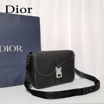 DIOR 迪奧 馬鞍信使包 採用黑色粒面牛皮革精心制作