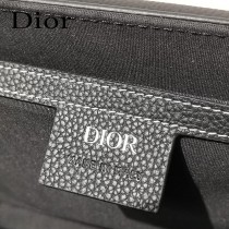 DIOR 迪奧 馬鞍信使包 採用黑色粒面牛皮革精心制作