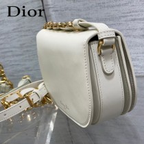 DIOR 迪奧最新款豬鼻子Signature繫列郵差包