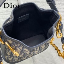 DIOR迪奧水桶包小號Cest 繫列 優雅而經典 獨特的水桶包造型