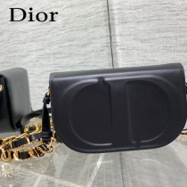 DIOR 迪奧最新款豬鼻子Signature繫列郵差包