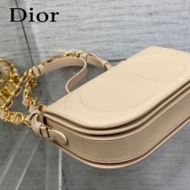 DIOR 迪奧最新款豬鼻子Signature繫列郵差包