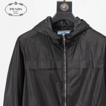 PRADA秋冬新款連帽夾克