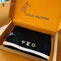 LV Headline针织 围巾 Monogram 花卉刺绣点缀角落