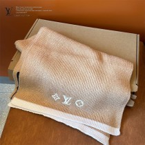 LV Headline针织 围巾 Monogram 花卉刺绣点缀角落