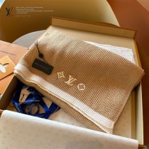 LV Headline针织 围巾 Monogram 花卉刺绣点缀角落