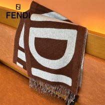 Fendi 23年最新款拼色圍巾