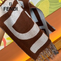Fendi 23年最新款拼色圍巾