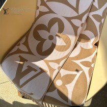 LV 秋冬新款大驢家Medallion 圍巾
