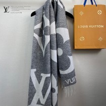 LV金線大花紋披肩