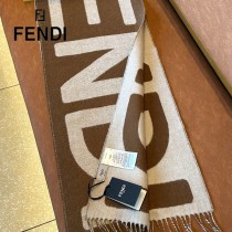 Fendi 23年最新款拼色圍巾