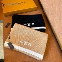 LV Headline针织 围巾 Monogram 花卉刺绣点缀角落