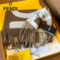 Fendi 23年最新款拼色圍巾
