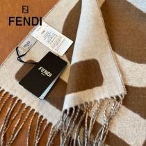 Fendi 23年最新款拼色圍巾