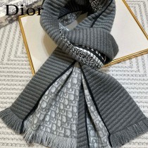 Dior最新Oblique 印花雙面圍巾