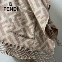 Fendi限量款連帽鬥篷披肩純羊絨