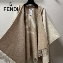 FENDI 最新款外套式鬥篷兩面穿帶帽子