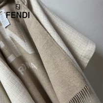 FENDI 最新款外套式鬥篷兩面穿帶帽子
