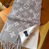 LV新款Essential圍巾