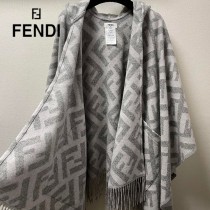 Fendi限量款連帽鬥篷披肩純羊絨
