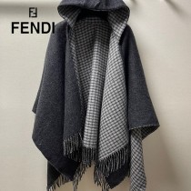 FENDI 最新款外套式鬥篷兩面穿帶帽子