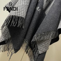 FENDI 最新款外套式鬥篷兩面穿帶帽子