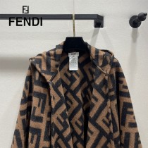 Fendi限量款連帽鬥篷披肩純羊絨