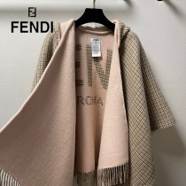 FENDI 最新款外套式鬥篷兩面穿帶帽子