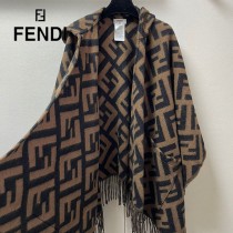 Fendi限量款連帽鬥篷披肩純羊絨