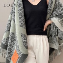 LOEWE羅意威新款Khaki Green卡其綠雙色羊毛提花毛毯披肩