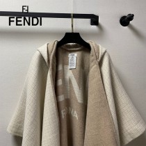 FENDI 最新款外套式鬥篷兩面穿帶帽子