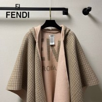 FENDI 最新款外套式鬥篷兩面穿帶帽子