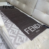 Fendi Roma 超大雙面圍巾