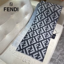 Fendi Roma 超大雙面圍巾
