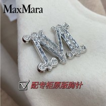 MaxMara經典的老花披肩