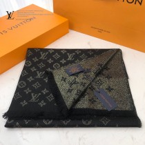 Lv披肩此款Shine Monogram披肩