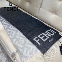 Fendi Roma 超大雙面圍巾