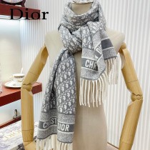 Dior新款羊絨圍巾
