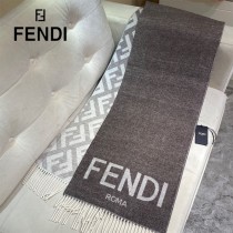 Fendi Roma 超大雙面圍巾