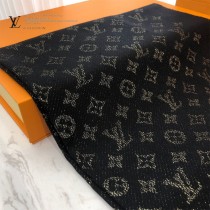Lv披肩此款Shine Monogram披肩