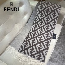 Fendi Roma 超大雙面圍巾