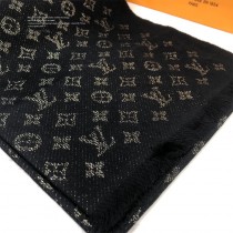 Lv披肩此款Shine Monogram披肩