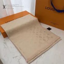 Lv披肩此款Shine Monogram披肩